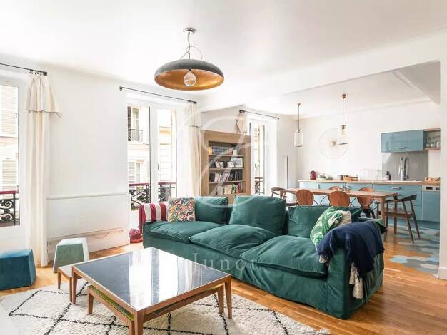 Appartement à vendre 1 050 000 € 5 pièces 3 chambres 93,6 m² Étage 1/5 Lorette-Martyrs Paris 9ème arrondissement 75009