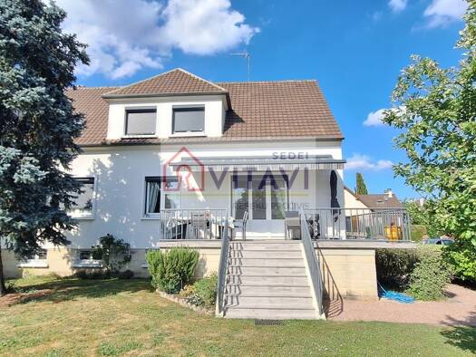 Maison à vendre 352 000 € 6 pièces 5 chambres 145,7 m² 608 m² de terrain Clos des Roses Sud Compiègne 60200