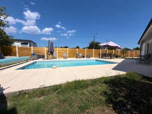 Maison à vendre 455 000 € 4 pièces 3 chambres 105 m² 721 m² de terrain Issac-Cerillan Saint-Médard-en-Jalles 33160