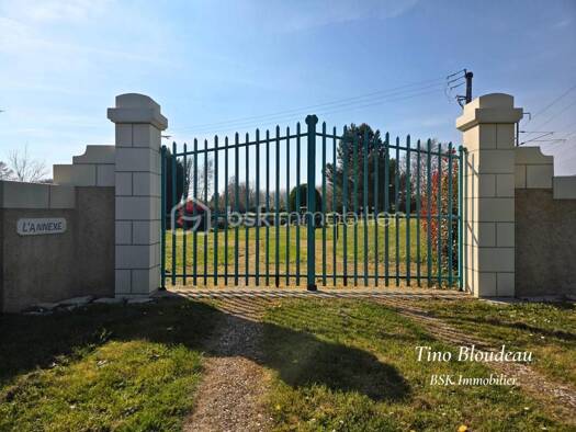Propriété de loisirs à vendre 65 000 € 4 060 m² de terrain Civray-de-Touraine 37150