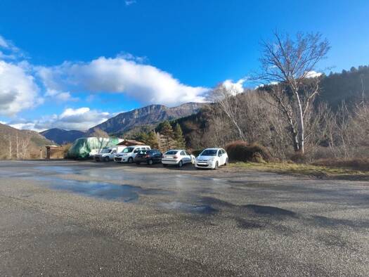 Terrain constructible viabilisé à vendre 35 000 € 450 m² de terrain Clamensane 04250