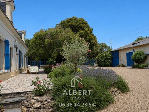 Villa à vendre 489 000 € 5 pièces 4 chambres 200 m² Gennes-Val-de-Loire 49350