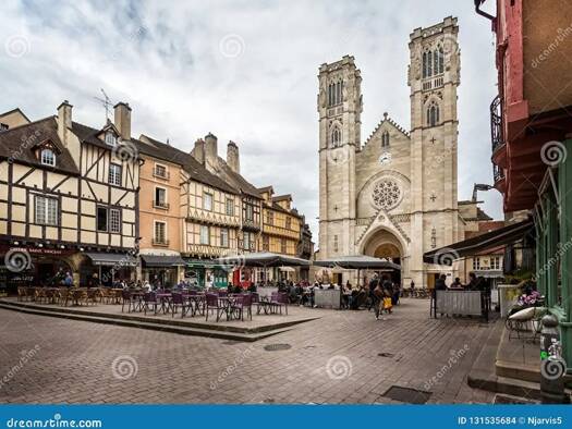 Tabac-Presse-Loto à vendre Fonds de commerce 147 000 € 1 pièce 45 m² de surface de vente Centre Chalon-sur-Saône 71100