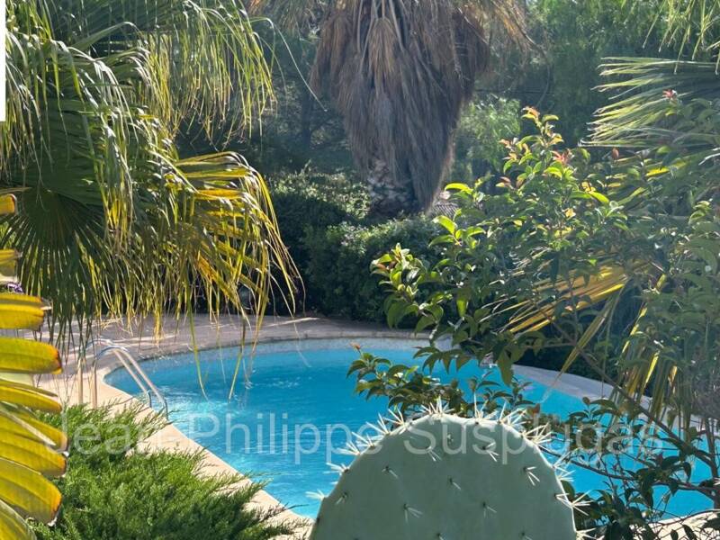 Maison à vendre, 230m², LA CADIERE D'AZUR