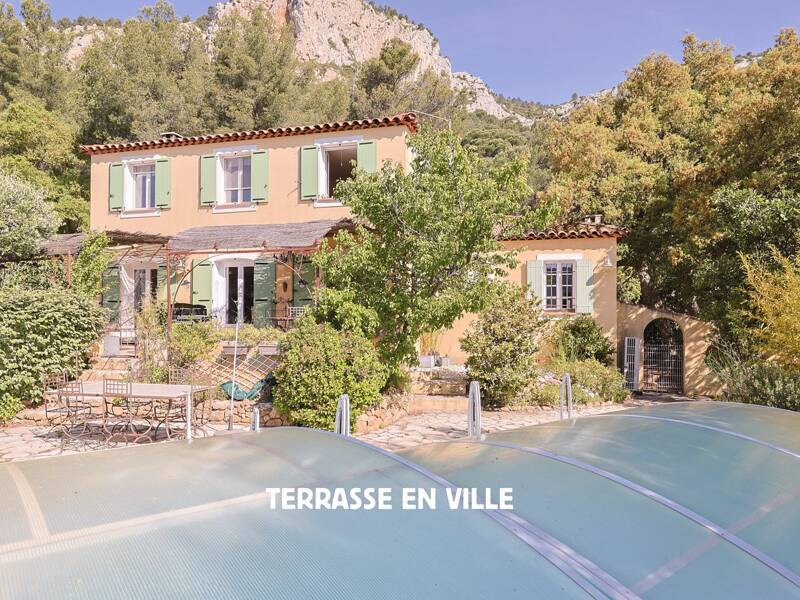 Maison à vendre, 142m², LE REVEST LES EAUX