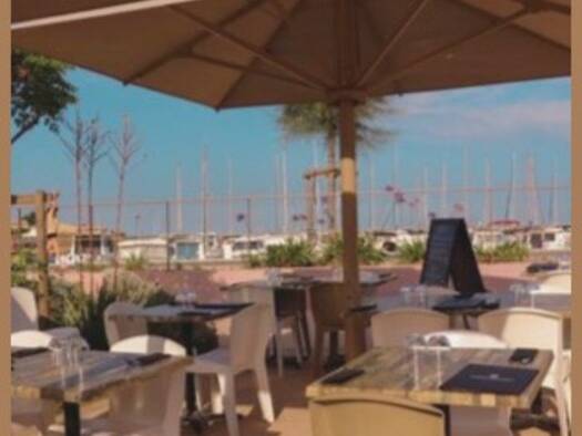 Restaurant à vendre Fonds de commerce 190 000 € 60 m² d'espace de restauration Valras-Plage 34350