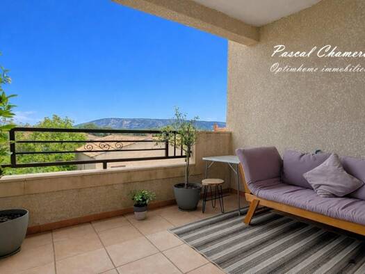 Appartement à vendre 190 000 € 3 pièces 2 chambres 61 m² Étage 2/2 Basses Ferrailles-Jas Cavaillon 84300