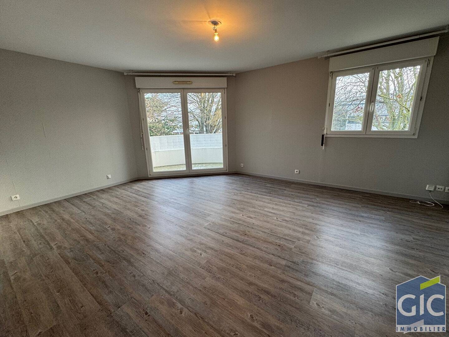 Maison à louer, 71m², CAEN