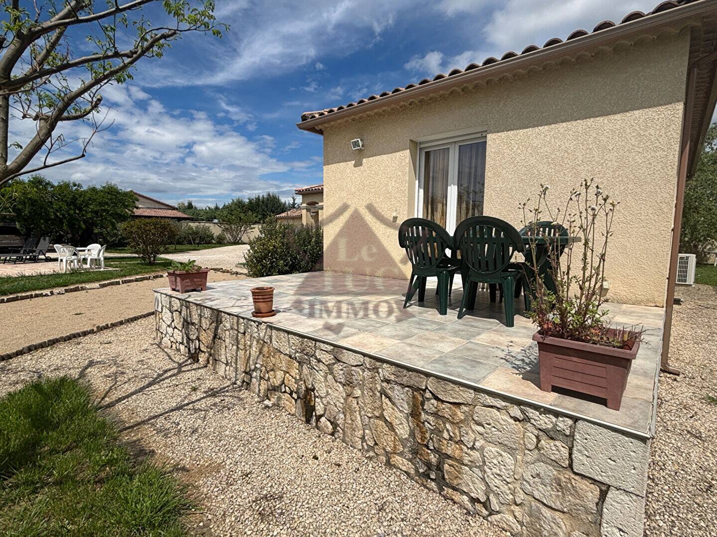 Maison à vendre, 134m², SAINT JEAN DE MARUEJOLS ET AVEJAN