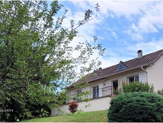 Maison à vendre 298 000 € 5 pièces 4 chambres 140 m² 5 650 m² de terrain Nord Caussade 82300