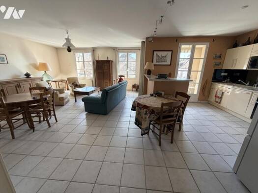 Appartement à vendre 340 000 € 2 chambres 90,22 m² RDC Beaune 21200