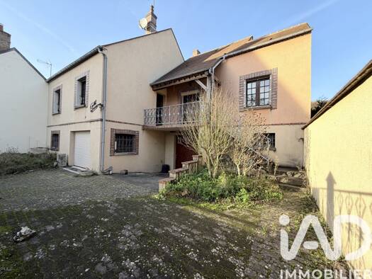 Maison à vendre 158 000 € 4 pièces 2 chambres 113 m² 445 m² de terrain Sergines 89140