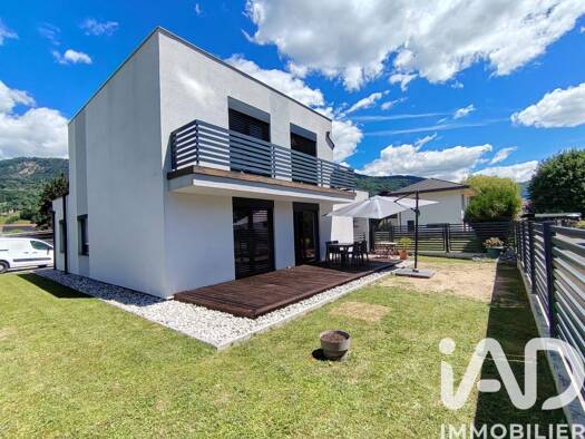 Maison à vendre 740 000 € 6 pièces 4 chambres 147 m² 505 m² de terrain Thyez 74300