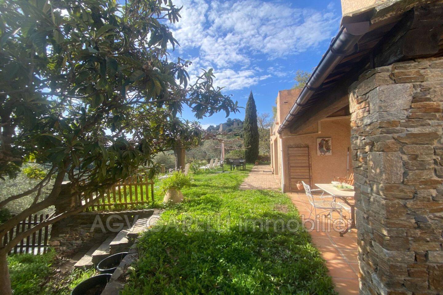 Maison à louer, 77m², HYERES