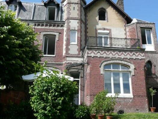 Maison à louer 2 025 € 9 pièces 4 chambres 156 m² 270 m² de terrain Gare-Jouvenet Rouen 76000