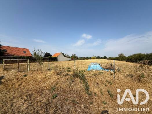 Terrain constructible à vendre 34 000 € 6 235 m² de terrain Tresnay 58240