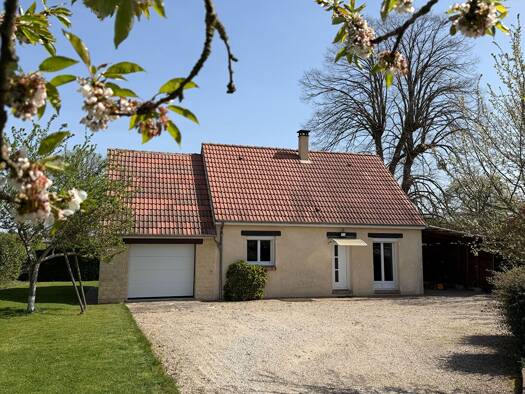 Maison à vendre 169 900 € 5 pièces 3 chambres 100 m² 1 270 m² de terrain Conches-en-Ouche 27190