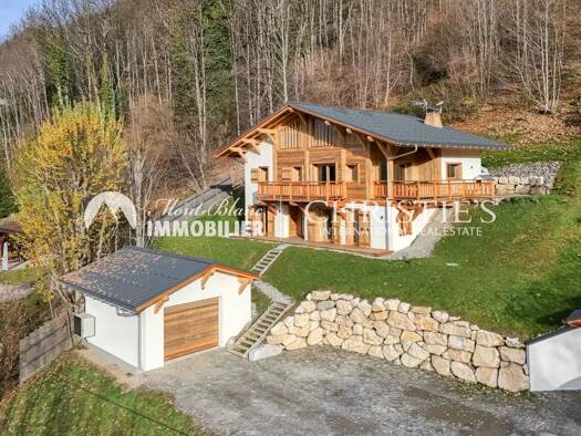 Chalet à vendre - Première occupation 1 950 000 € 10 pièces 4 chambres 269 m² Est Saint-Gervais-les-Bains 74170