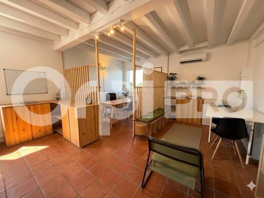 Espace bureau à louer 540 € 40 m² de bureaux divisible jusqu'à 40 m² Saint-Vincent-de-Tyrosse 40230