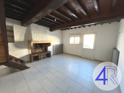 Maison à louer 670 € 4 pièces 3 chambres 93,3 m² Montceaux 01090