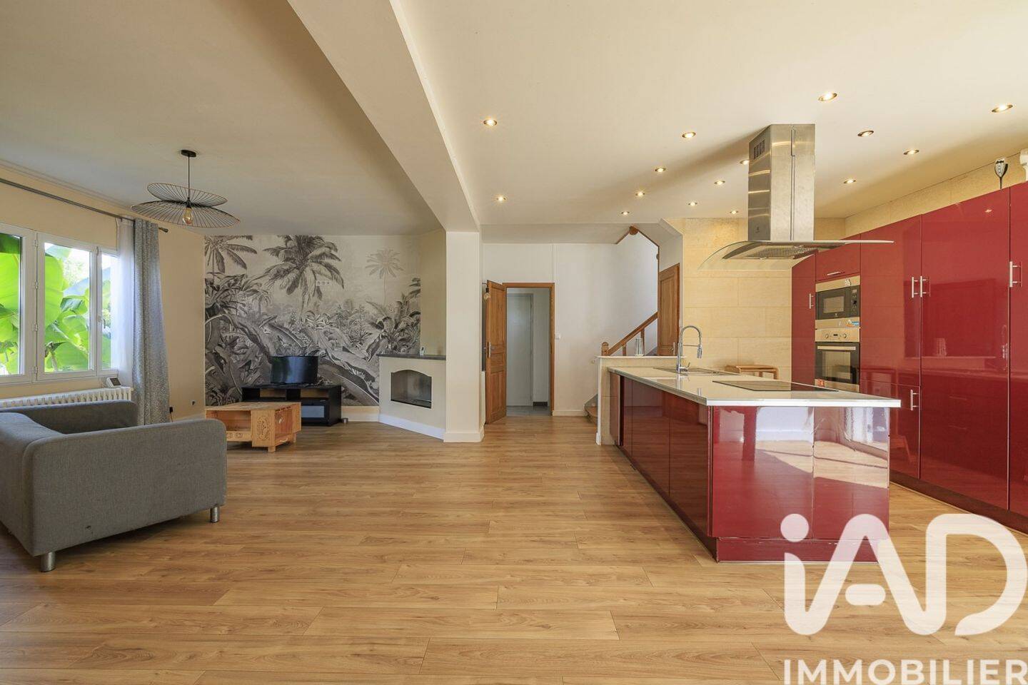 Maison à vendre, 193m², SAINT MEDARD DE GUIZIERES