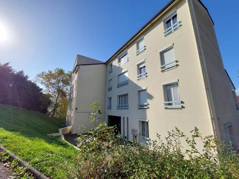 Maison à louer, 72m², UNIEUX