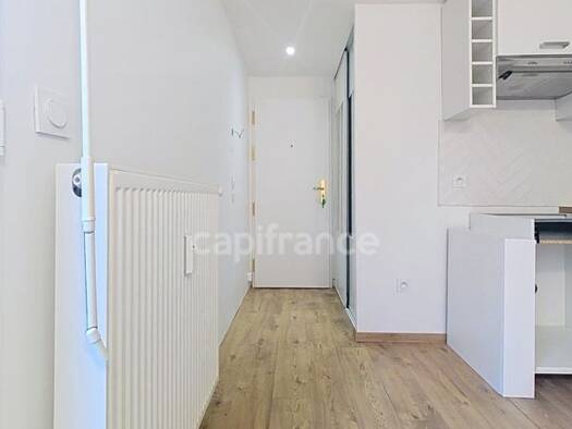 Appartement à vendre 180 000 € 2 pièces 1 chambre 27 m² RDC/2 Pierrelais Fontenay-aux-Roses 92260