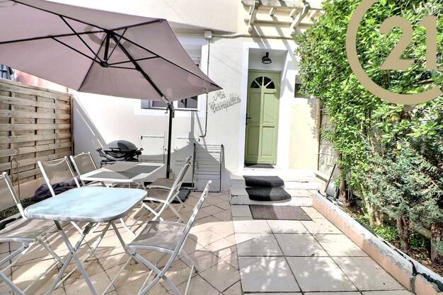 Maison à vendre 449 000 € 4 pièces 3 chambres 82 m² St Raphael 83700
