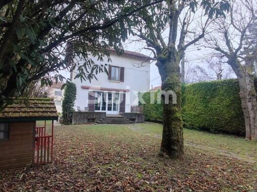 Maison à vendre 570 000 € 9 pièces 3 chambres 156,2 m² 1 202 m² de terrain Les Perouses-Triangle d'Activité Ambérieu-en-Bugey 01500