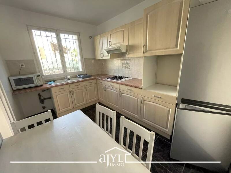 Maison à louer, 82m², MARSEILLE 13E