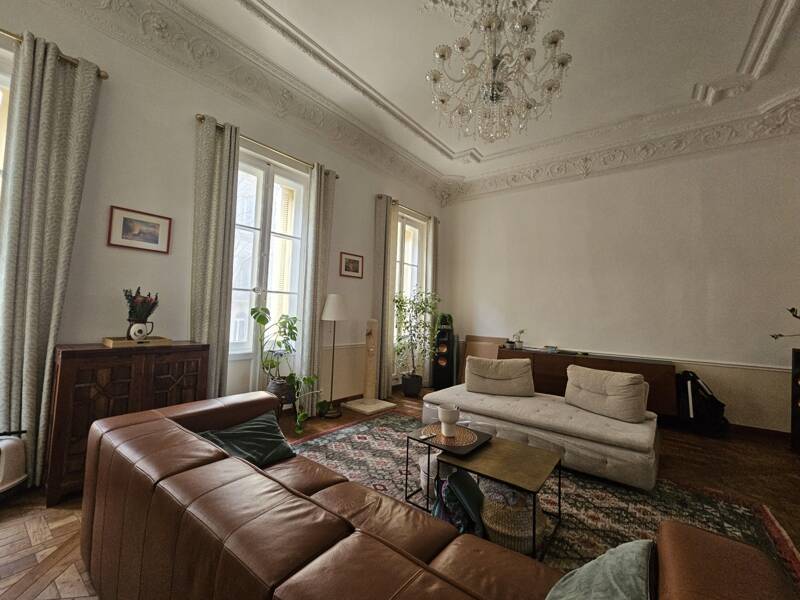 Maison à louer, 86m², MARSEILLE 6E