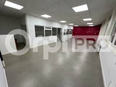 Local commercial à louer 1 425 € 164 m² de surface de vente Villebon sur Yvette 91140