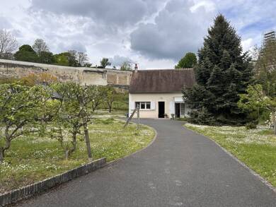 Maison à vendre 254 800 € 2 pièces 1 chambre 77 m² 1 142 m² de terrain Loches 37600