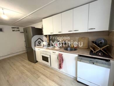 Appartement à louer 550 € 2 pièces 1 chambre 65 m² RDC Chatillon sur Chalaronne 01400