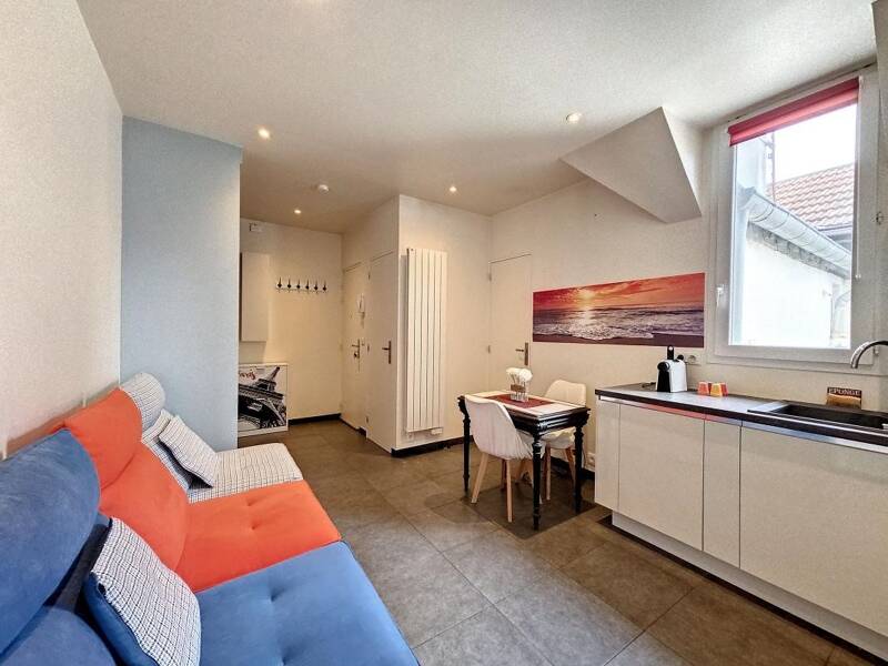 Maison à louer, 28m², SURESNES