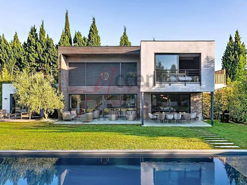 Maison à vendre, 239m², NOVES