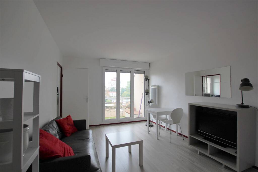 Maison à louer, 30m², COURBEVOIE