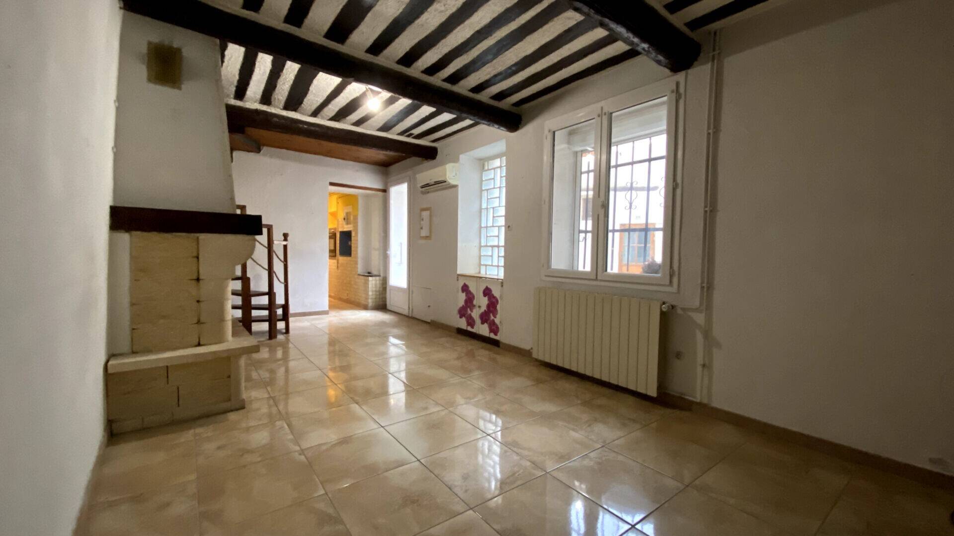 Maison à vendre, 95m², ENTRAIGUES SUR LA SORGUE