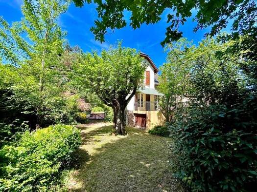 Maison à vendre 180 000 € 3 pièces 2 chambres 78 m² 477 m² de terrain Caserne Brive-la-Gaillarde 19100