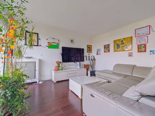 Appartement à vendre 599 000 € 4 pièces 3 chambres 82 m² Étage 4/6 Bordeaux Victor Hugo Charenton-le-Pont 94220