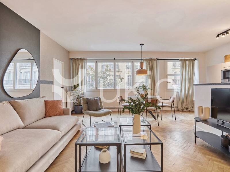 Maison à louer, 78m², PARIS 16E