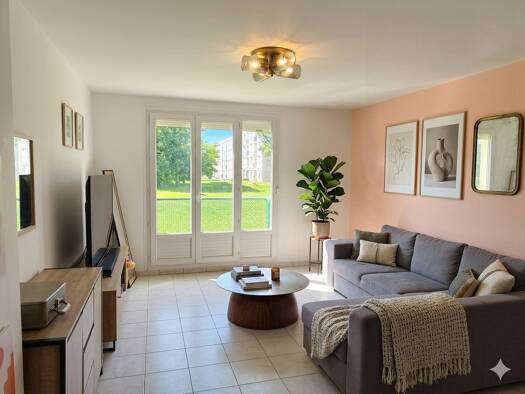 Appartement à vendre 128 000 € 3 pièces 2 chambres 55,89 m² RDC/4 Boissiere Trappes 78190