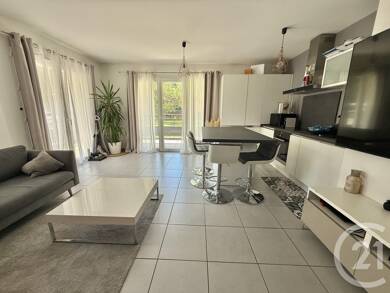 Appartement à louer 1 200 € 3 pièces 2 chambres 65,5 m² 1er étage St Pierre en Faucigny 74800