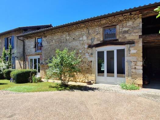 Villa à vendre 595 000 € 9 pièces 6 chambres 250 m² Chazey-sur-Ain 01150