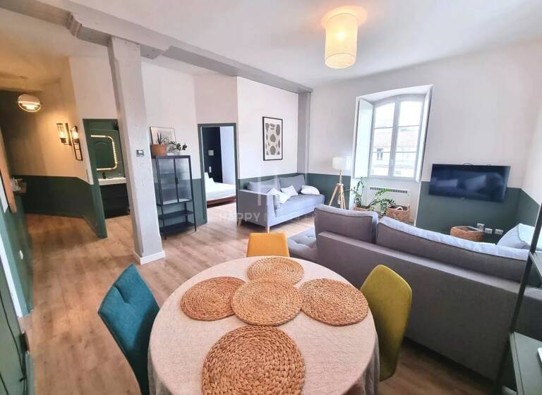Appartement à vendre 429 000 € 3 pièces 2<br/>chambres 62 m²<br/>superficie 1/4<br/>étage Centre Ville Saint-Rémy-de-Provence 13210