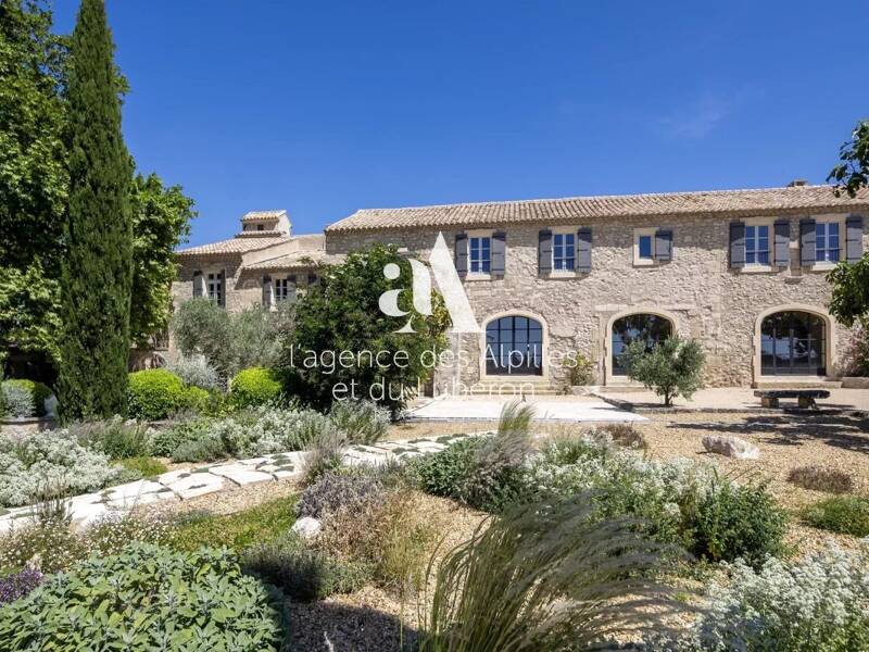 Maison à vendre, 1349m², MAUSSANE LES ALPILLES