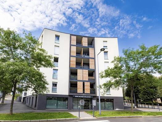 Appartement à vendre 192 000 € 3 pièces 2 chambres 75 m² Étage 1/4 Saint Etienne 42100