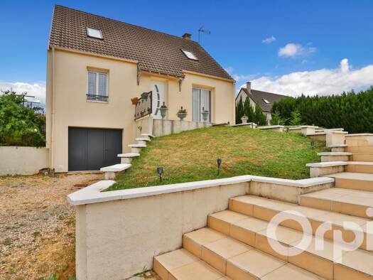 Pavillon à vendre 274 000 € 6 pièces 4 chambres 116,82 m² 680 m² de terrain Centre Gisors 27140