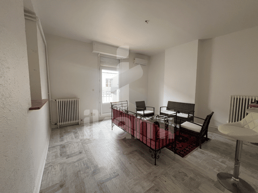 Appartement à vendre 120 000 € 3 pièces 2 chambres 64,75 m² Étage 3/3 Centre-Historique Romans-sur-Isère 26100