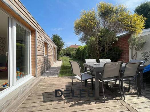 Maison à vendre 498 000 € 5 pièces 4 chambres 143 m² 300 m² de terrain Centre Ville Wambrechies 59118